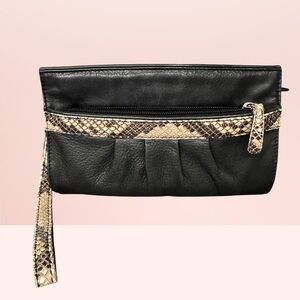 ili New York Genuine Leather Wristlet Clutch Snakeskin Trim Black